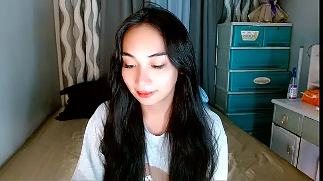 SweetLilly 18 online show from 25, 5, 2026