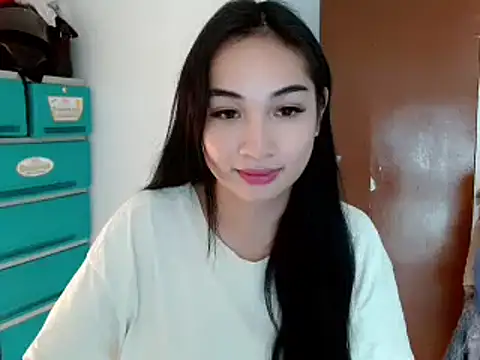 SweetLilly 18 online show from 23, 12, 2024