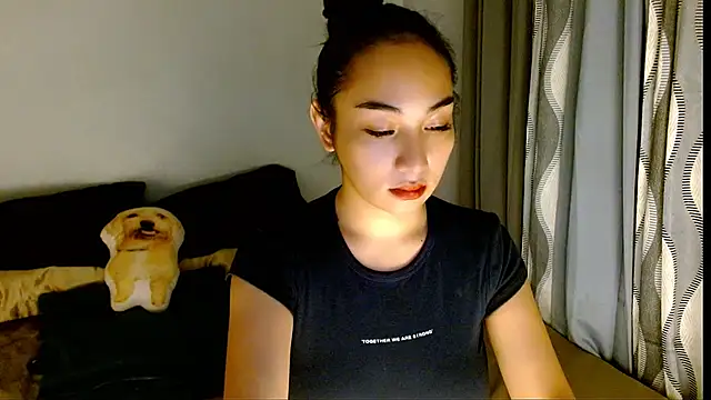 SweetLilly 18 online show from 27, 3, 2026