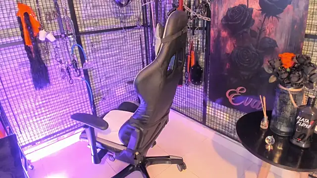 EVA BDSM online show from 3, 12, 2025