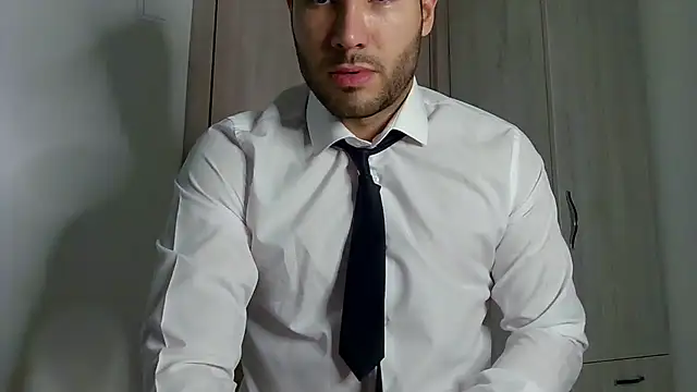 Snapshot of Justynn1 chatting on 2, 12, 2024 Justynn1 online show from 2, 12, 2024
