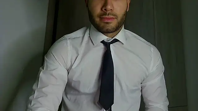 Snapshot of Justynn1 chatting on 6, 4, 2026 Justynn1 online show from 6, 4, 2026