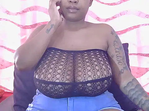 Snapshot of LICKABLETASH98 chatting on 17, 9, 2025 LICKABLETASH98 online show from 17, 9, 2025