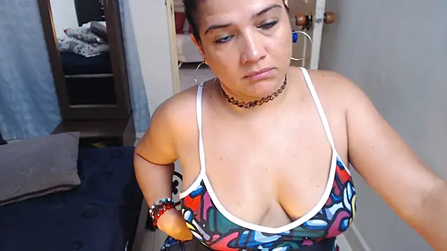 GlendaStarx online show from 23, 11, 2025