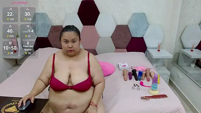 Snapshot of angel_blue chatting on 25, 6, 2026 angel blue online show from 25, 6, 2026
