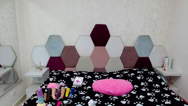 angel blue online show from 24, 3, 2026