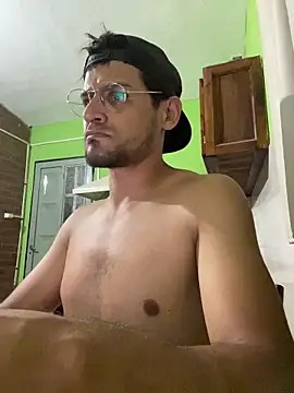 Yaoyepe online show from 4, 12, 2025