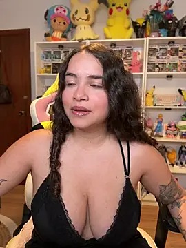 Snapshot of Sweet_sully__ chatting on 19, 6, 2026 Sweet sully online show from 19, 6, 2026