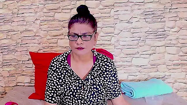 IndianAllure online show from 18, 12, 2025