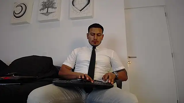 Snapshot of WillSandler chatting on 18, 5, 2026 WillSandler online show from 18, 5, 2026