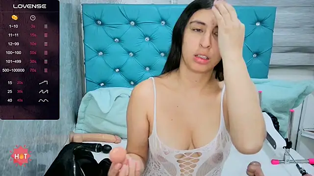 MAARYMOON online show from 26, 11, 2025