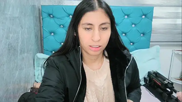 MAARYMOON online show from 12, 2, 2025