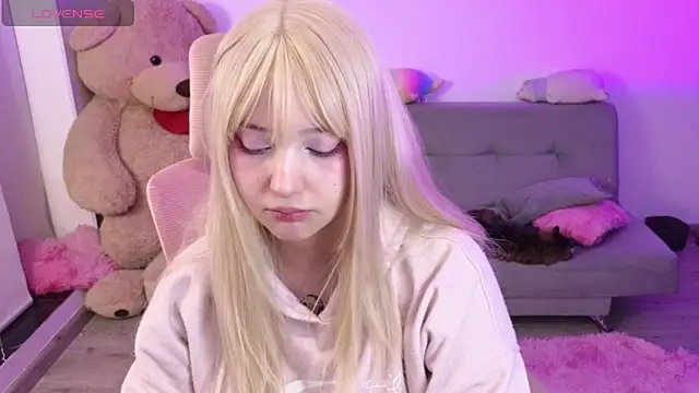 Snapshot of KuroChan420 chatting on 3, 5, 2026 KuroChan420 online show from 3, 5, 2026