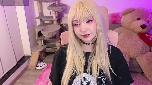 KuroChan420 online show from 21, 2, 2026