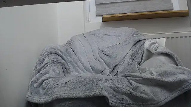 Snapshot of master4bitch24 chatting on 20, 11, 2025 master4bitch24 online show from 20, 11, 2025