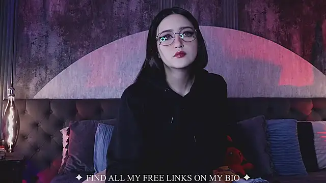 Charlotte Germanotta  online show from 31, 3, 2026