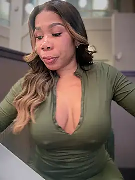 Snapshot of Belle___ chatting on 14, 2, 2025 Belle online show from 14, 2, 2025