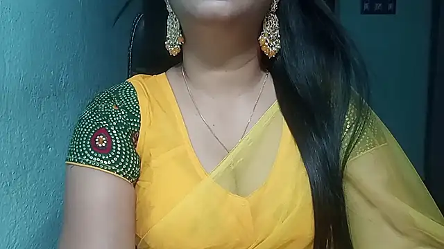 Snapshot of YourModhu chatting on 9, 11, 2025 YourModhu online show from 9, 11, 2025