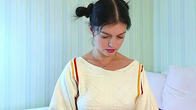  Lily  online show from 13, 12, 2024
