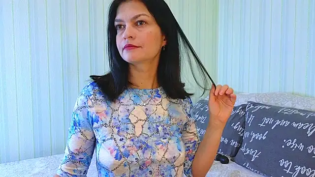  Lily  online show from 26, 11, 2025