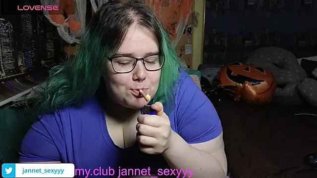 Snapshot of JannetPie chatting on 14, 11, 2025 JannetPie online show from 14, 11, 2025