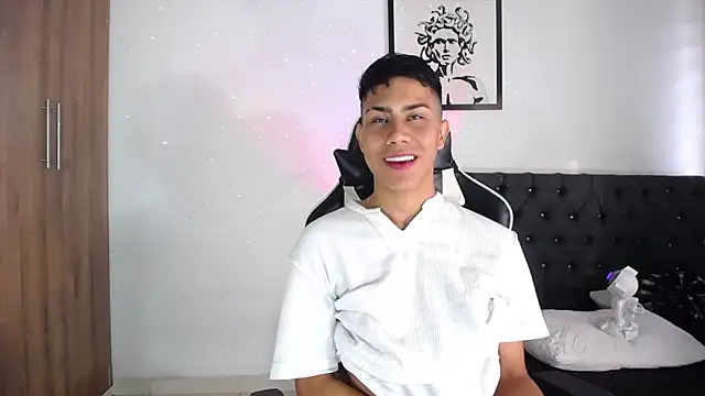 AlanNaughty online show from 6, 11, 2025