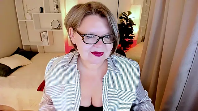 Snapshot of Shannonshine chatting on 27, 5, 2026 Shannonshine online show from 27, 5, 2026