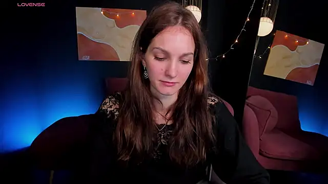 MirandaGlow online show from 6, 3, 2025