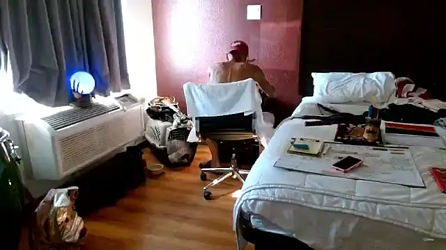 mycock2474u online show from 14, 11, 2025