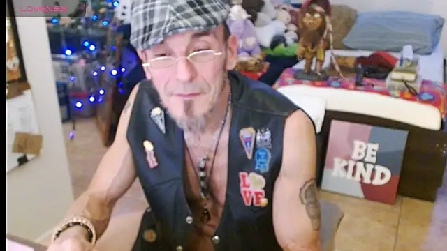 mycock2474u online show from 17, 3, 2025