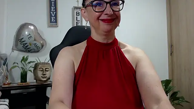 Snapshot of pattymaturex chatting on 16, 5, 2026 pattymaturex online show from 16, 5, 2026