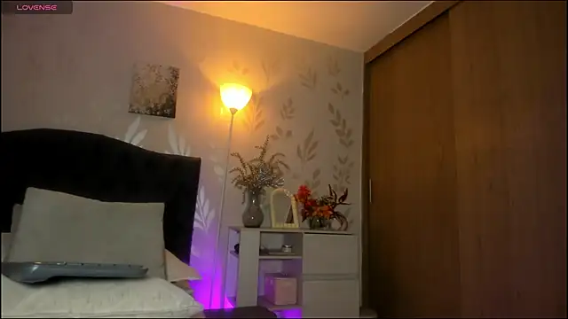 Snapshot of alejandrarosse__ chatting on 28, 4, 2026 alejandrarosse online show from 28, 4, 2026