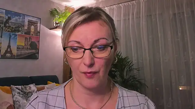 vanessa chat online show from 9, 2, 2025