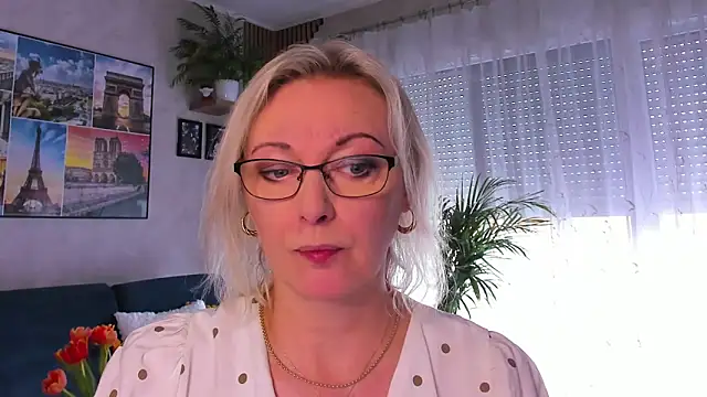 vanessa chat online show from 12, 5, 2026