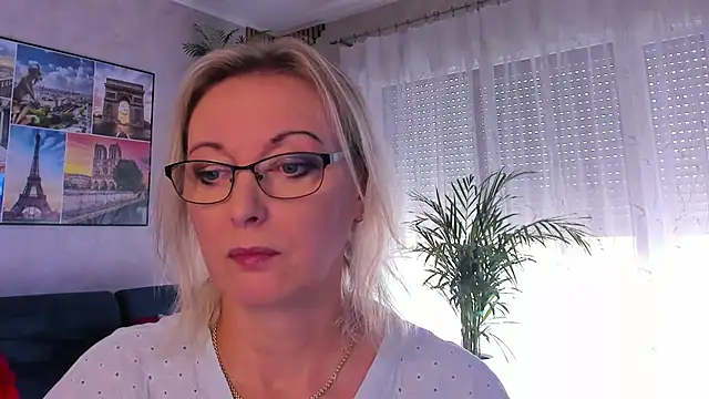 vanessa chat online show from 21, 7, 2026