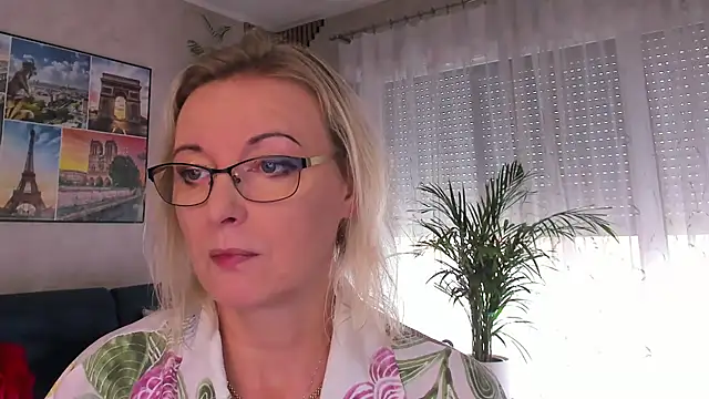 vanessa chat online show from 4, 8, 2026