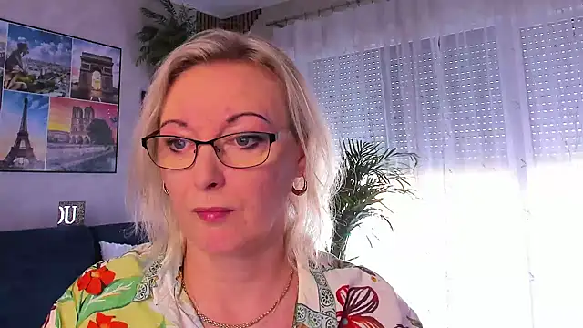 vanessa chat online show from 19, 5, 2026