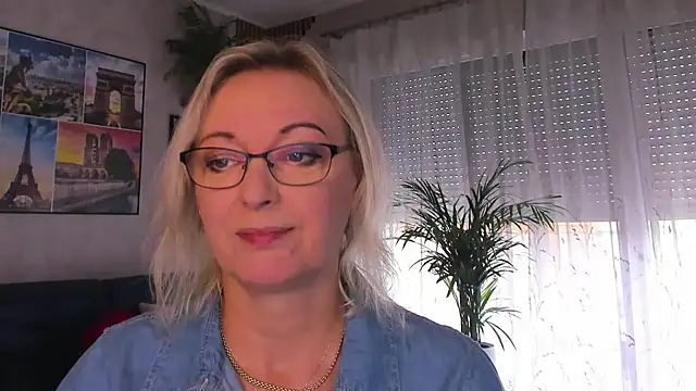 vanessa chat online show from 15, 7, 2026