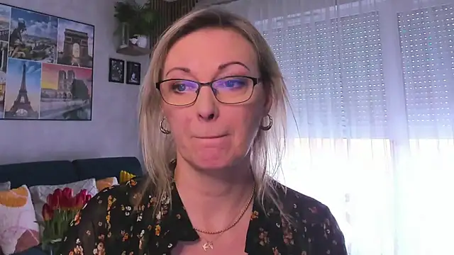 vanessa chat online show from 18, 2, 2025