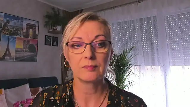 vanessa chat online show from 7, 10, 2025