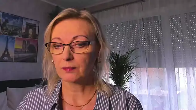 vanessa chat online show from 16, 10, 2025