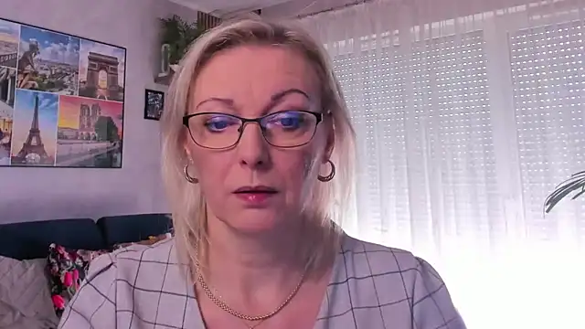 vanessa chat online show from 23, 3, 2025