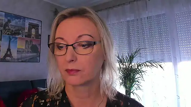 vanessa chat online show from 28, 7, 2026