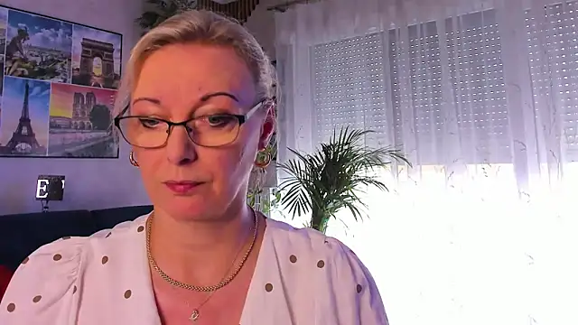 vanessa chat online show from 24, 5, 2026