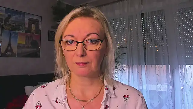 vanessa chat online show from 18, 12, 2025