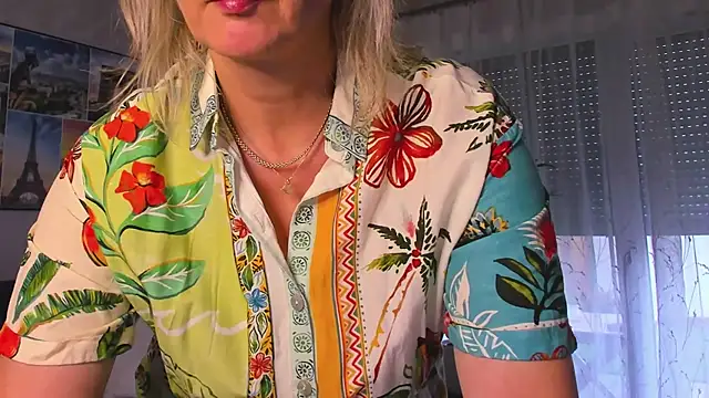 vanessa chat online show from 17, 11, 2025