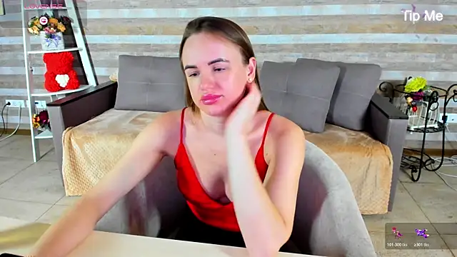 Snapshot of SusanSmit chatting on 28, 10, 2025 SusanSmit online show from 28, 10, 2025