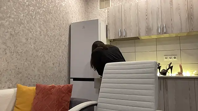 HotyWinter online show from 13, 2, 2026