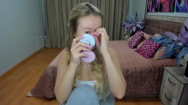 PollyOcean online show from 1, 11, 2025