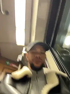 Lionayowe online show from 29, 3, 2026